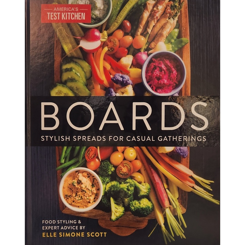 Boards Stylish Spreads for Casual Gatherings