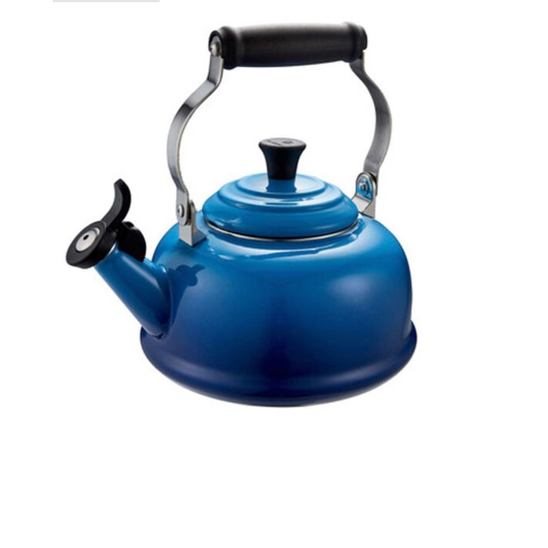 Le Creuset Classic Whistling Kettle