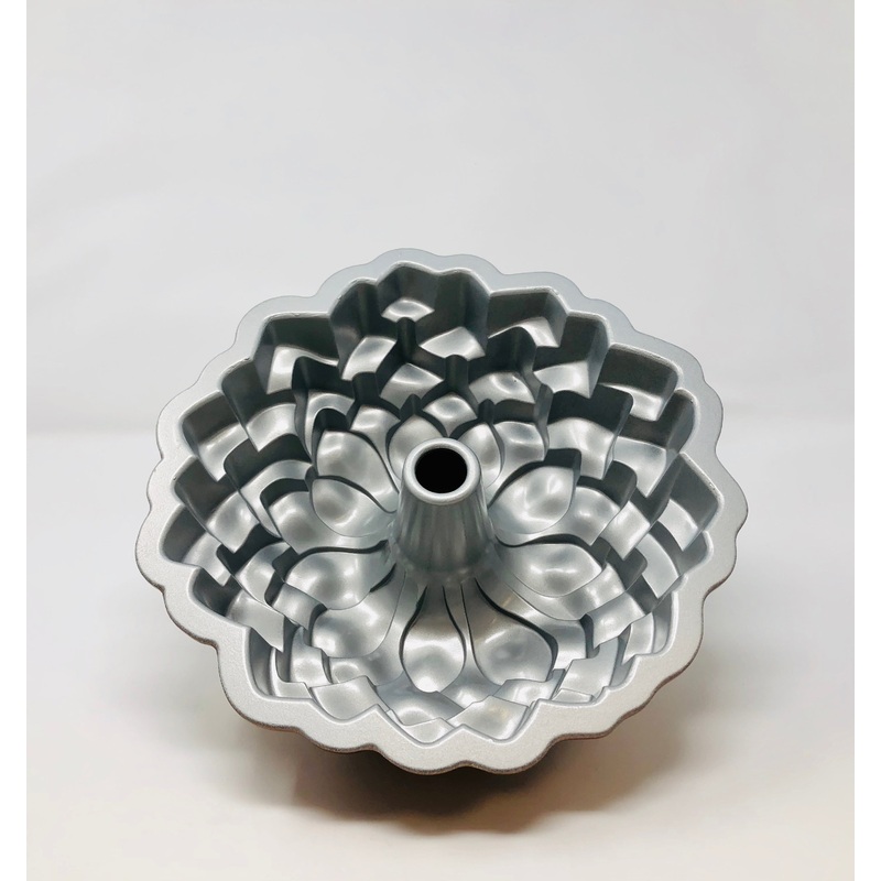 Blossom Pan Bundt  Pan
