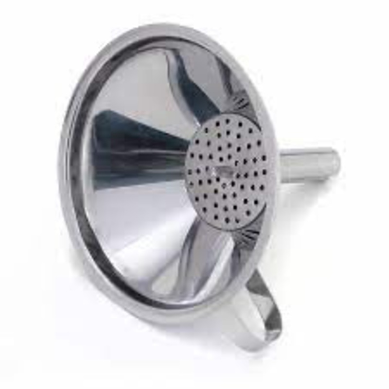 Funnel with strainer