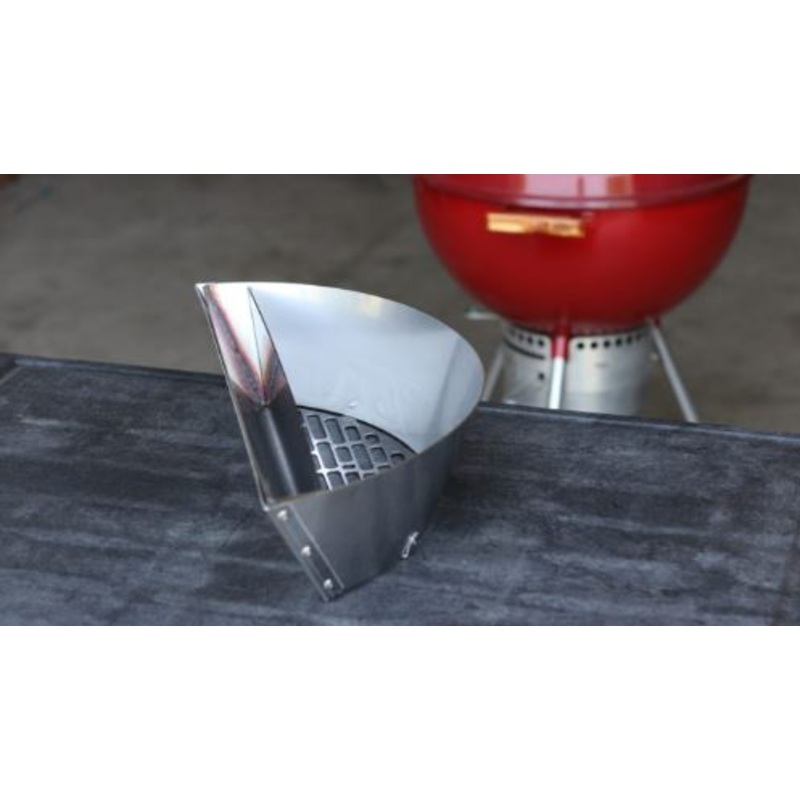 SLOW N SEAR DELUXE CHARCOAL BASKET