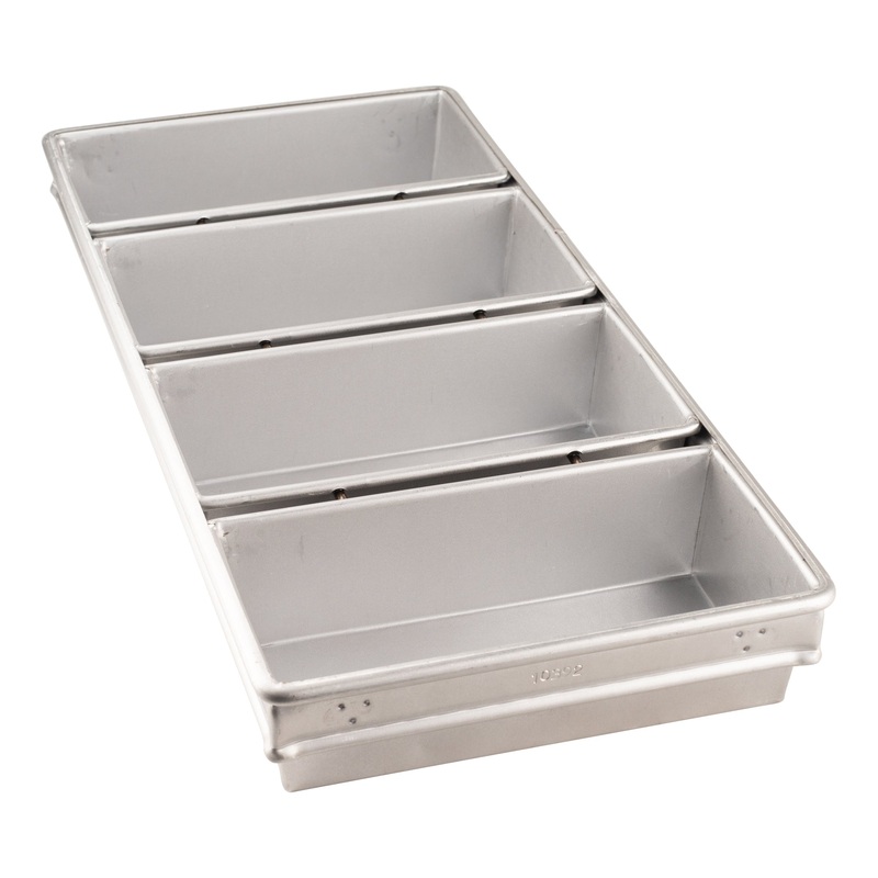 Chicago Metallic 4-Strap Bread Pan, 9.5" x 4.5" x 2.75", Glazed Aluminized Steel