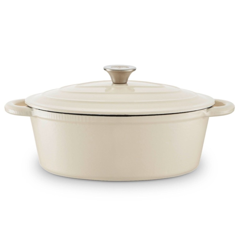 Barbary & Oak Foundry 29cm Oval Cast Iron Casserole Dish in Camembert Cream with 25 Year Guarantee