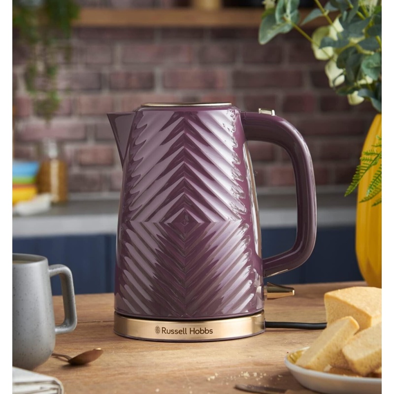 Russell Hobbs 26383 Groove 3KW 1.7L Kettle in Mulberry with Brushed Gold Accents