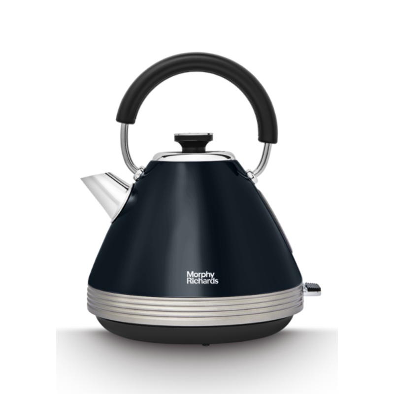 Morphy Richards Venture Retro Onyx Pyramid 1.5L 3KW Kettle in Black 100334