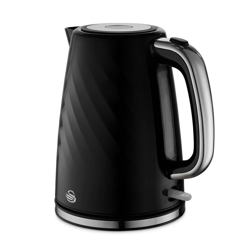 Swan Windsor Black 1.7L Kettle Textured Finish with Chrome Accents SK14611BLK