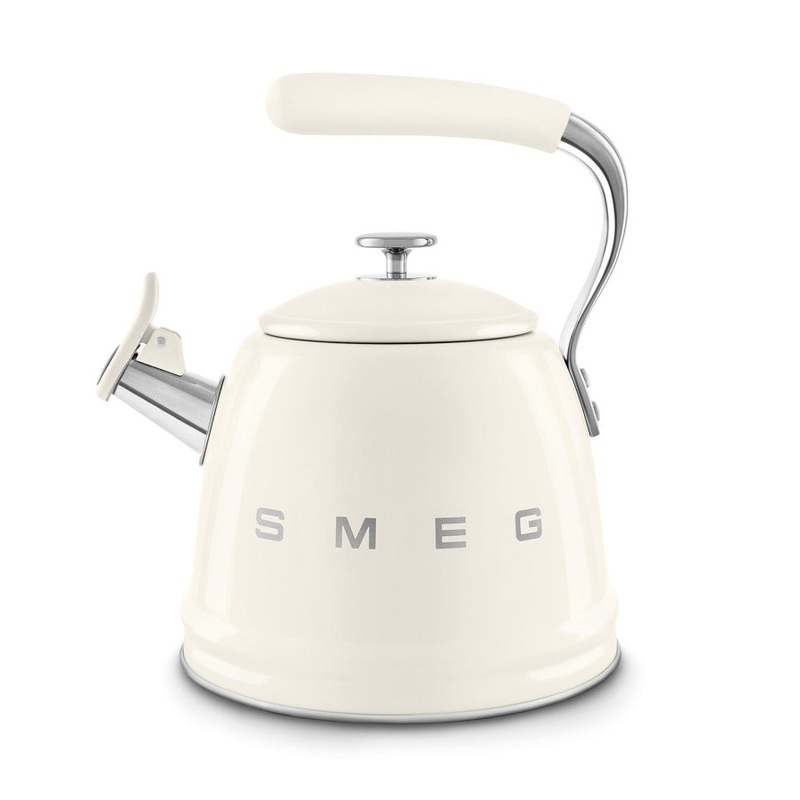 SMEG 50`s Style Whistling 2.3L Stovetop Kettle in Cream WKF01CR