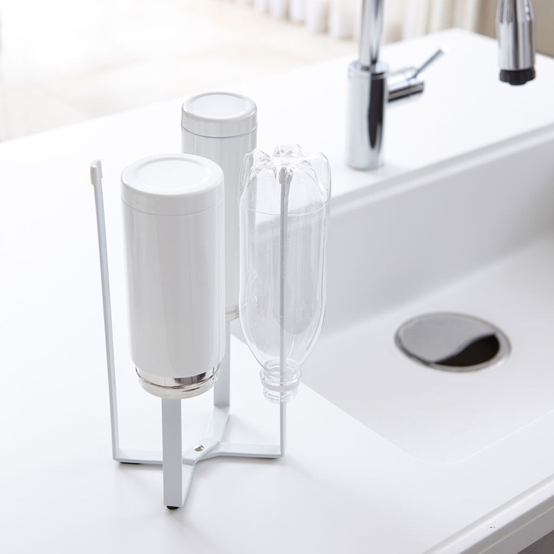 Escurridor de botellas y Soporte de cocina multiusos Tower Yamazaki