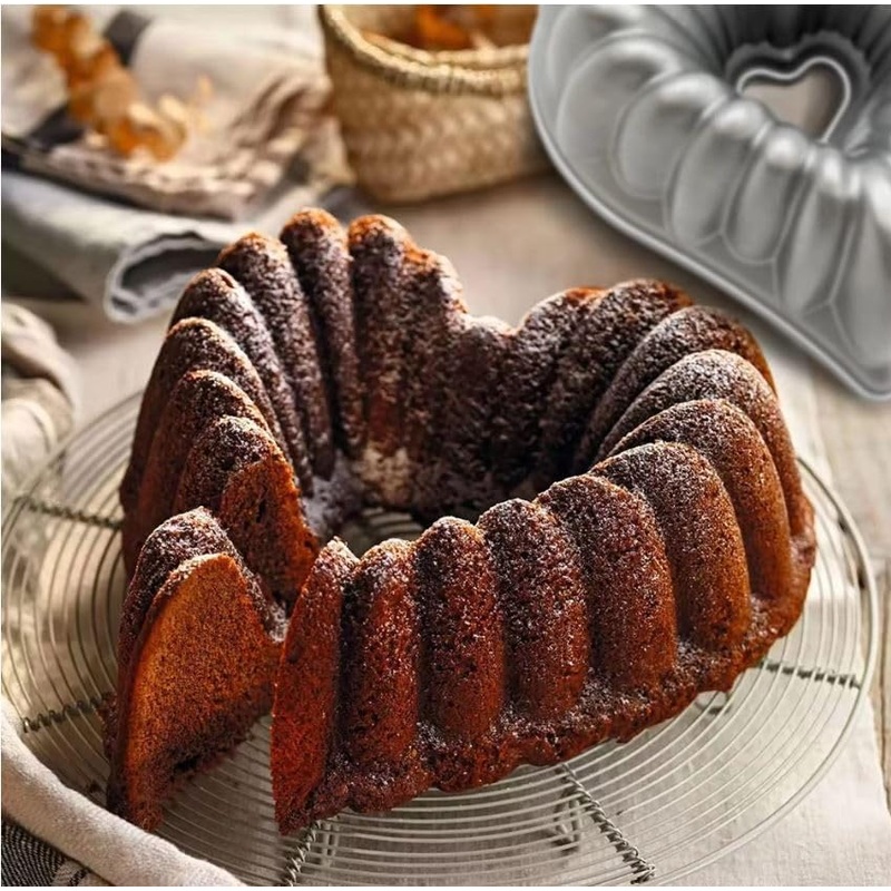 Molde corazn Elegant Heart Bundt Nordic Ware