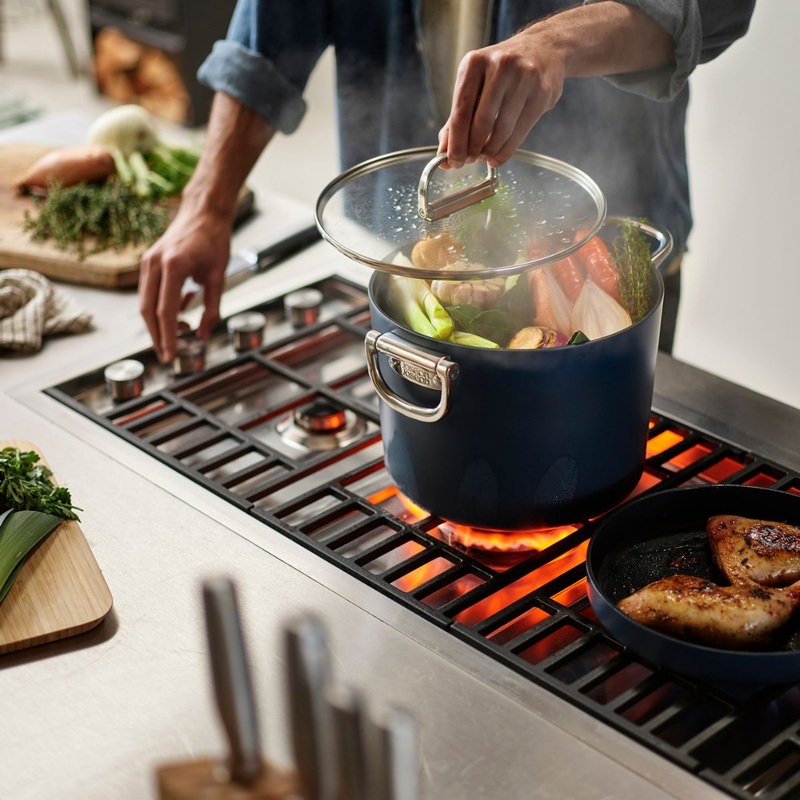 Olla cermica con asas plegables Space Joseph Joseph