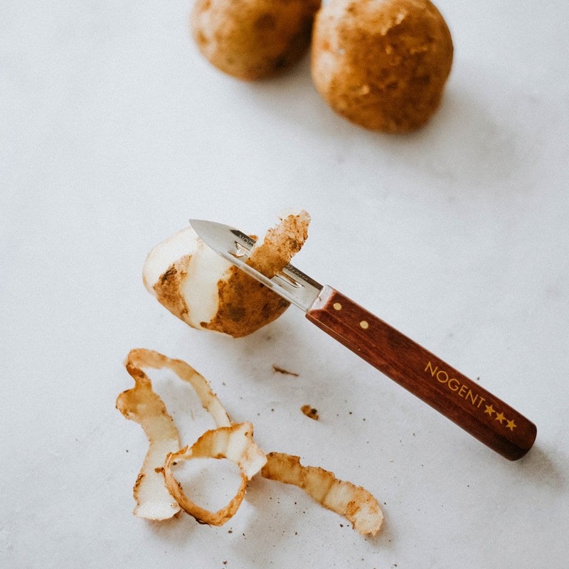 Pelador con mango de madera Nogent