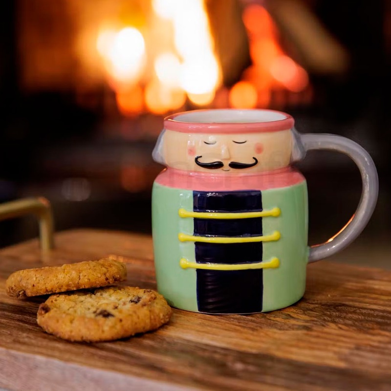 Taza mug soldado Nutcracker Collection de KitchenCraft