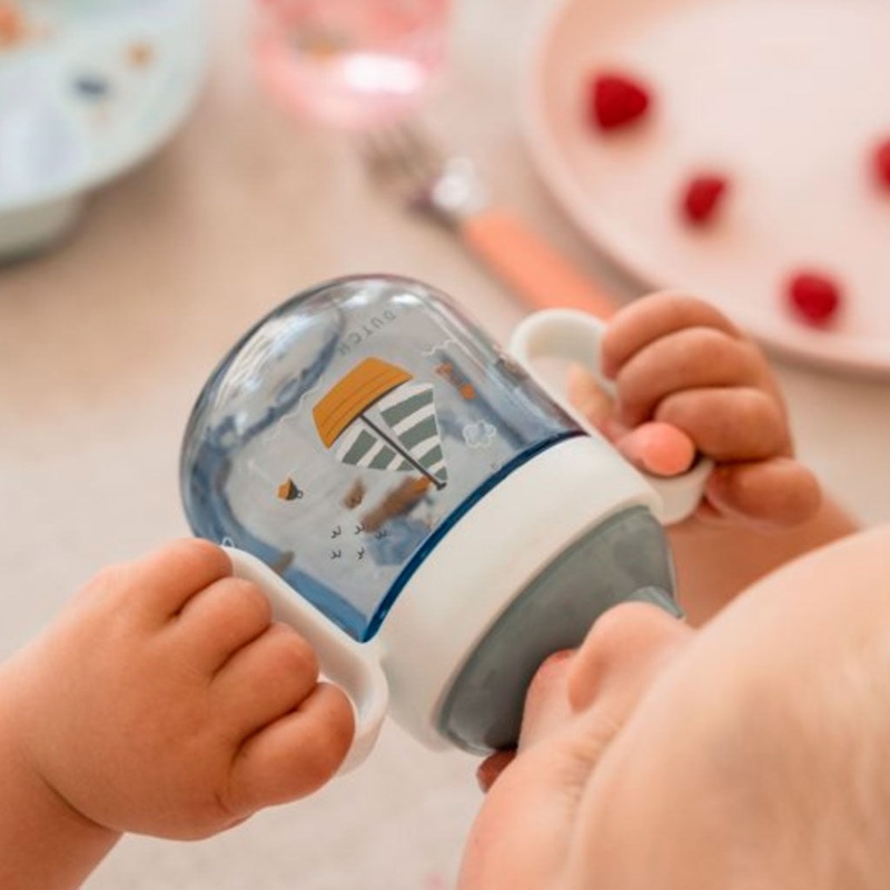 Botella con asas para beb Mio de Mepal