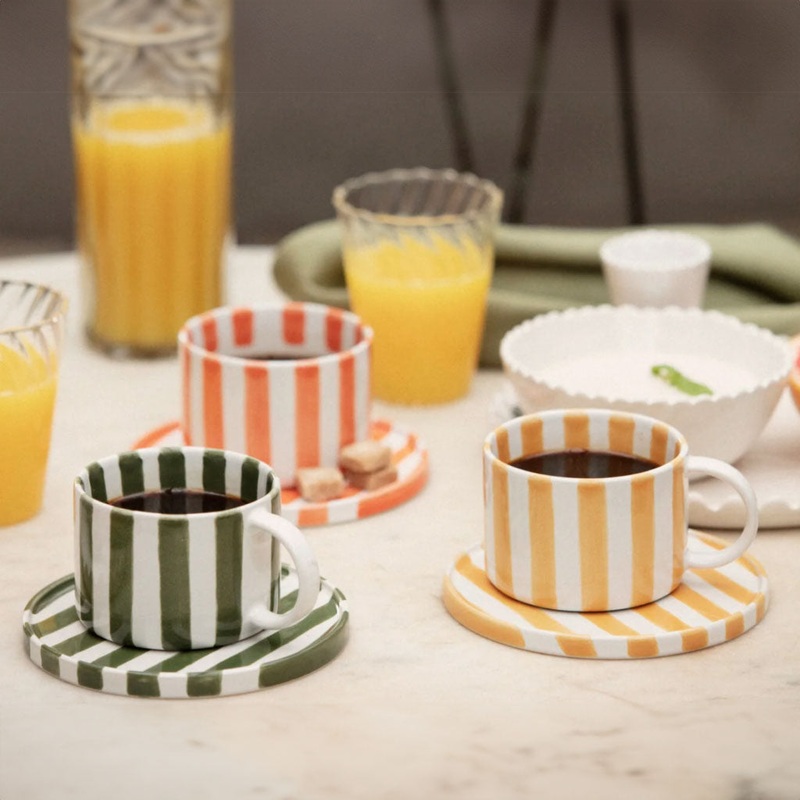 Conjunto de taza con plato Monica Olsson & Jensen