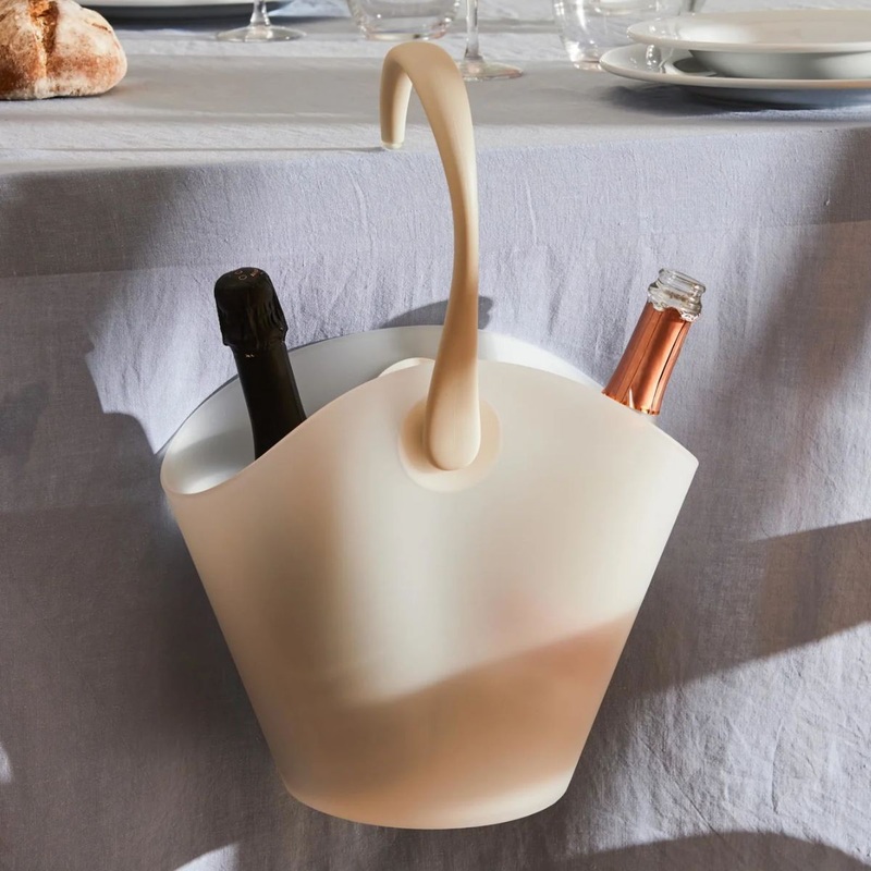 Cubitera para botella de resina termoplstica Chiringuito Alessi