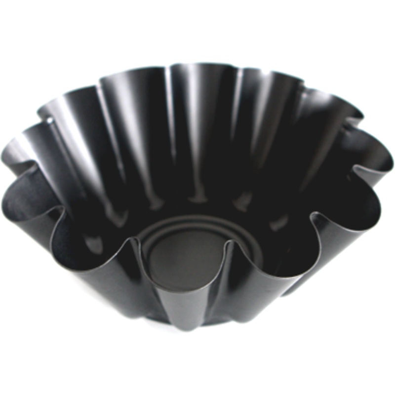 Round fluted metal cake pan 23m