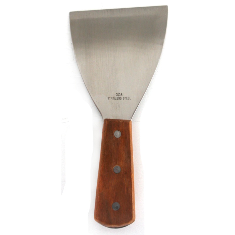 Spatula/scraper with wooden handle