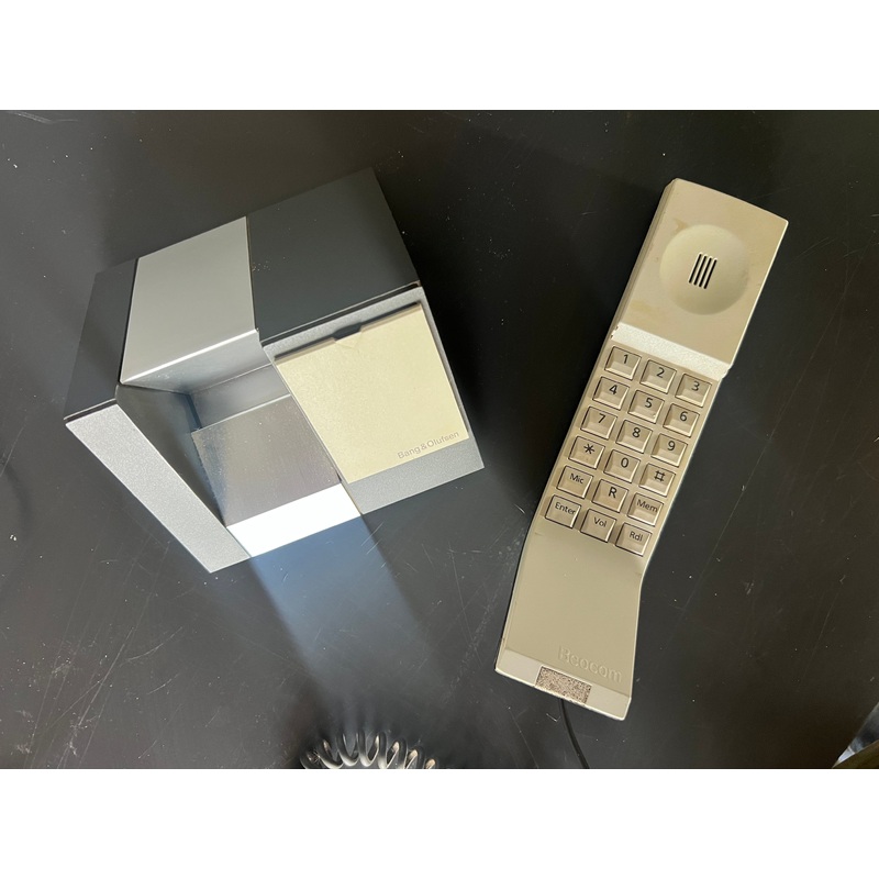 Bang ans Olufsen desk phone